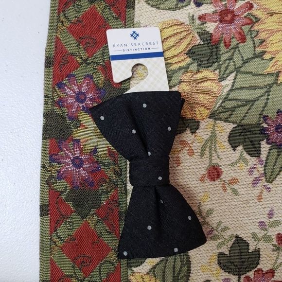 Ryan Seacrest Distinction Other - Ryan Seacrest Distinction bow tie black with white polkadots NWT stocking stuffe